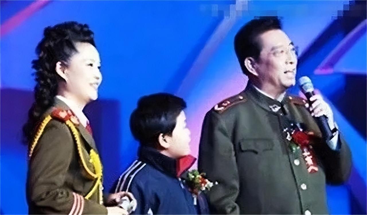图片[12]-李双江前妻气质惊人，大儿子也很帅气，从不提及自己的父亲-瑷珂憬転